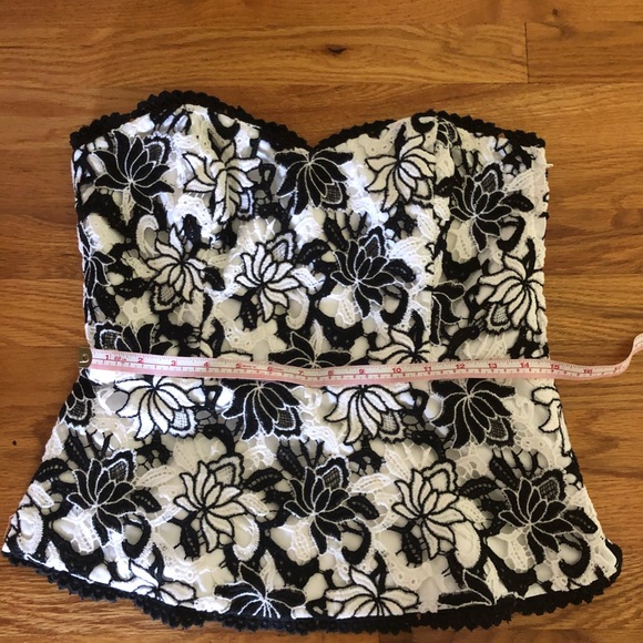 White House Black Market Bustier - Picture 4 of 9